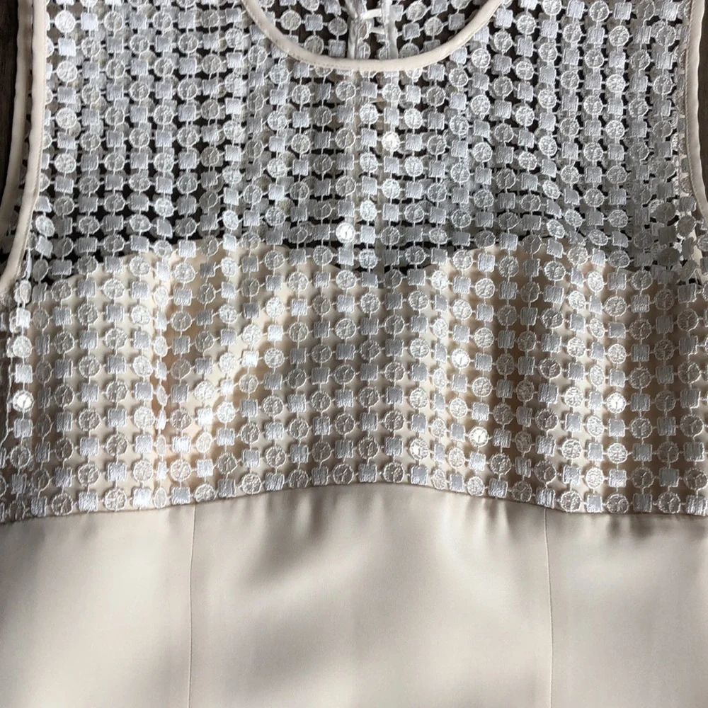 Escada Couture sleveless silk dress. - Picture 10 of 11